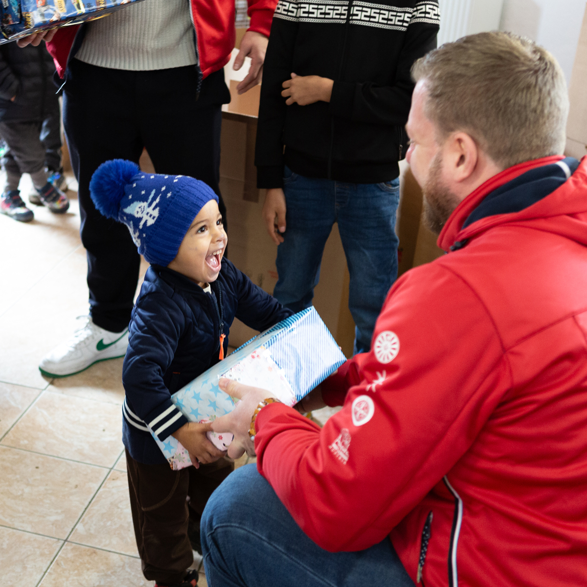 Round Table Austria Serviceprojekt Weihnachtspackerlaktion